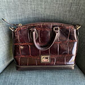 Dooney & Bourke Vintage Crocodile crossbody handle bag.  Dark brown - GUC.